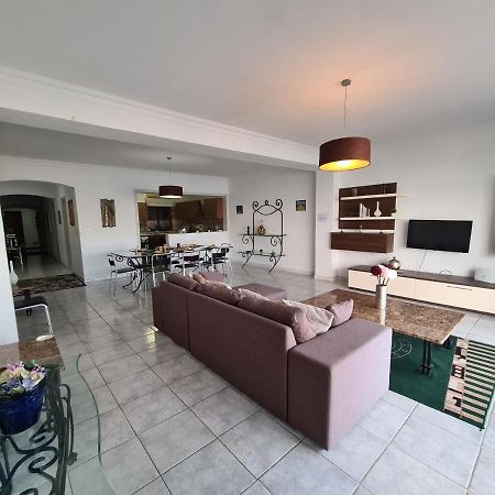 Spacious Seafront Apt Next To Sliema-Valeta Ferry Exterior photo